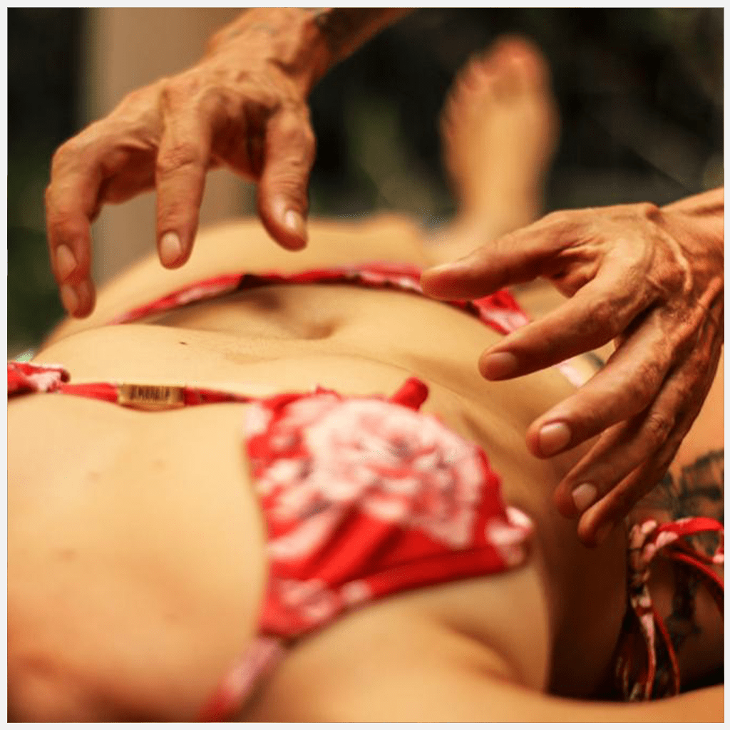 maos-massagem-tantrica